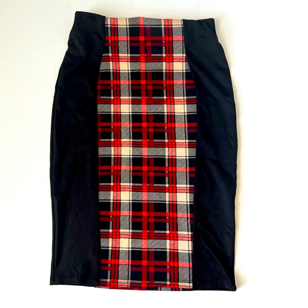 Hot Gal Plaid Pencil Skirt